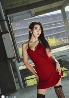年轻女教师4hd中字免费观看
